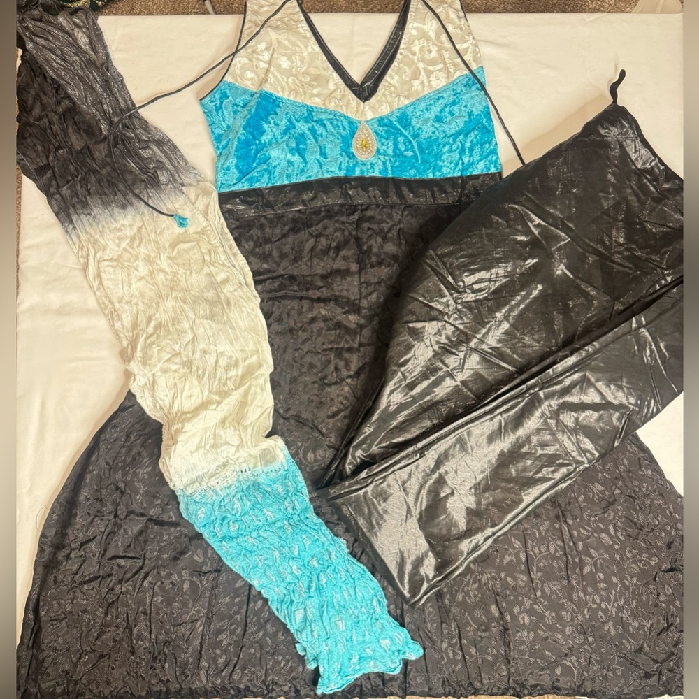 Indian Outfit Black\Blue\White